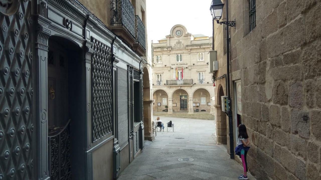 Apartamento Pórtico Paraíso Apartment Ourense Bagian luar foto